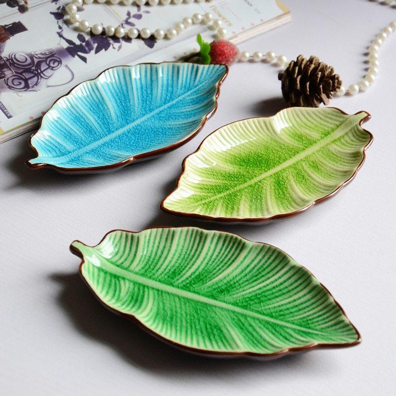 Creative Banana Leaf Shape Ceramic Plate Lovely Seasoning Dish - Elite Essence Store