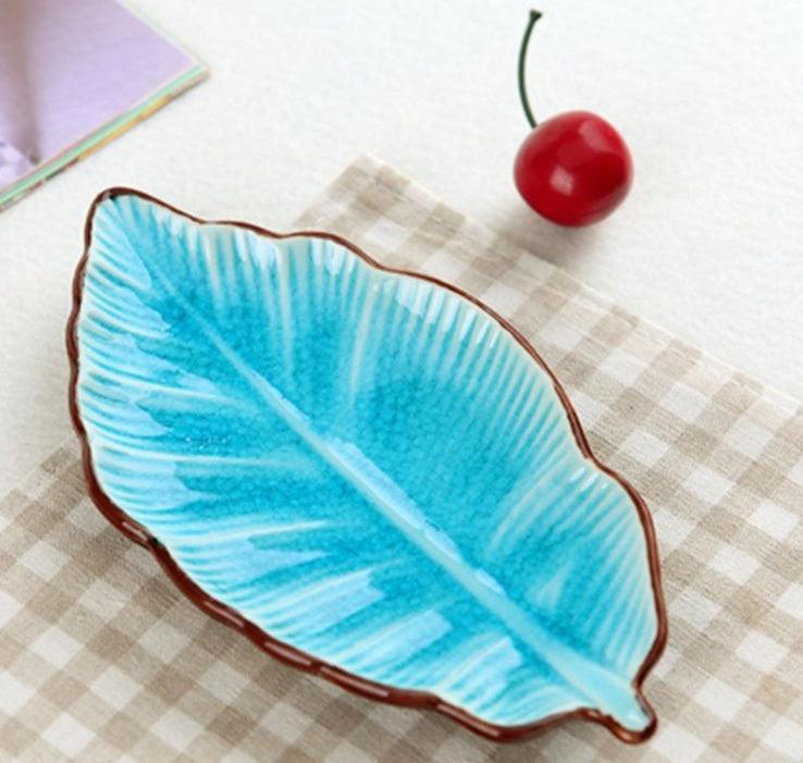 Creative Banana Leaf Shape Ceramic Plate Lovely Seasoning Dish - Elite Essence Store